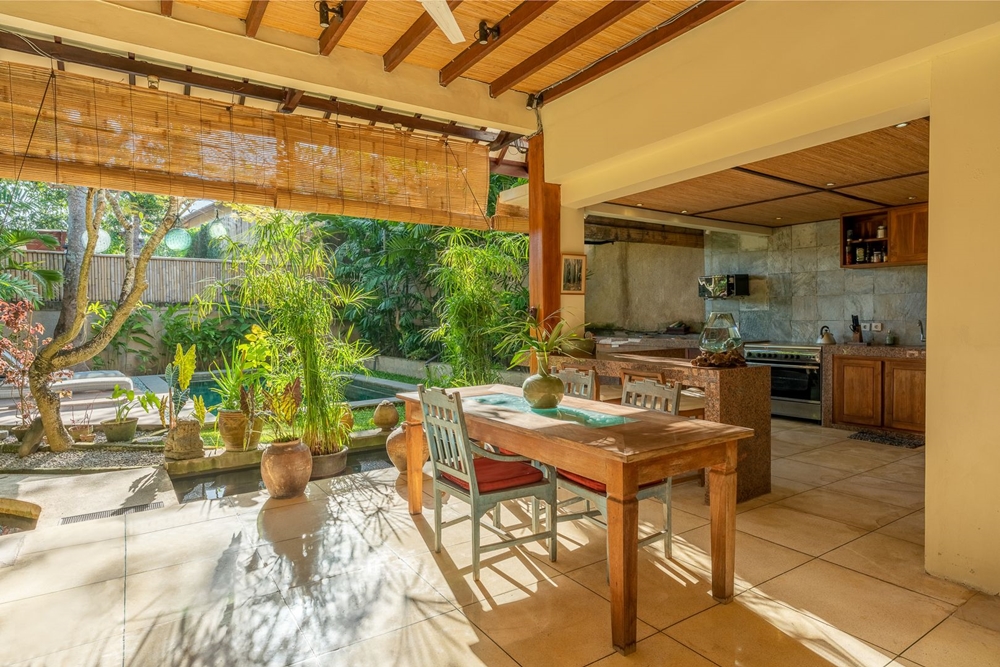 Villa dijual di Umalas, Kuta, Badung